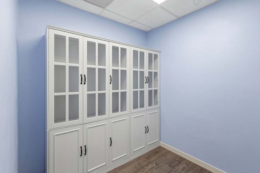 More Photos Of 869 Woodside Way, San Mateo Storefront Retail Office For Lease