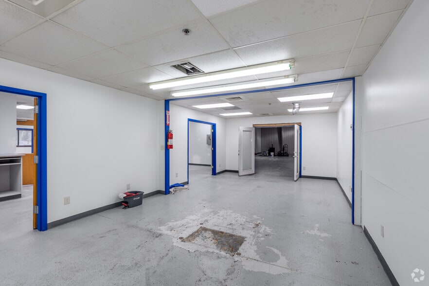 More Photos Of 1980 S West Blvd, Vineland Manufacturing For Sale