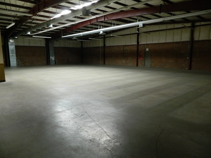 More Photos Of 5851 Advantage Cv, Memphis Warehouse For Lease