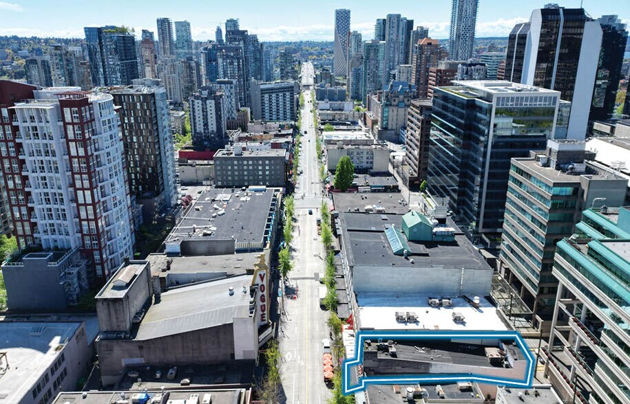 More Photos Of 919 Granville St, Vancouver Storefront For Sale