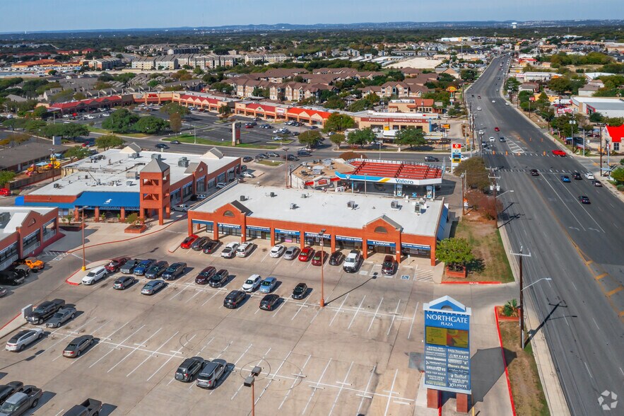 More Photos Of 5460 Babcock Rd, San Antonio Storefront Retail Office For Lease