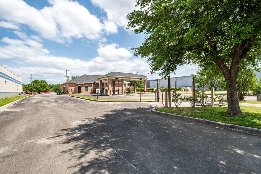 More Photos Of 22240 Farris Green Rd, Porter Bank For Sale