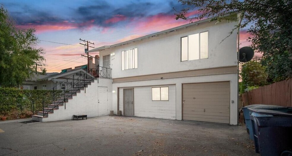 More Photos Of 1160 Linden Ave, Glendale Multifamily For Sale