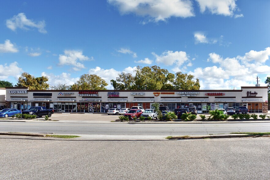 More Photos Of 1501-1625 Pasadena Blvd, Houston Unknown For Lease