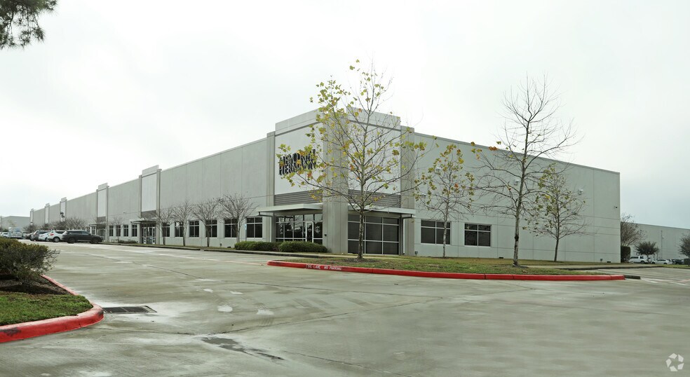 More Photos Of 21501 Park Row Dr, Katy Warehouse For Lease