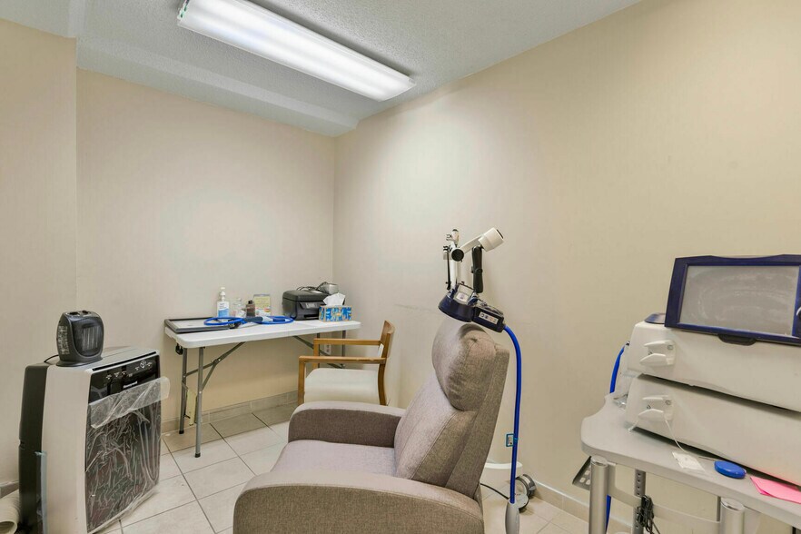 More Photos Of 1325-1327 18th St NW, Washington Apartments For Sale