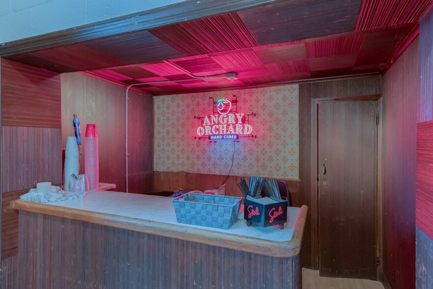 More Photos Of 4121 N Wilson Dr, Milwaukee Lodge Meeting Hall For Sale