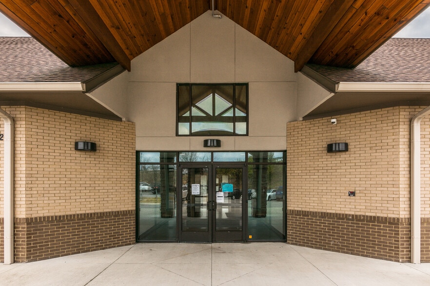 More Photos Of 242 Indian Lake Blvd, Hendersonville Medical For Lease