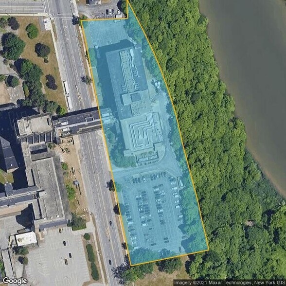 More Photos Of 1964 Lake Ave, Rochester Manufacturing For Sale