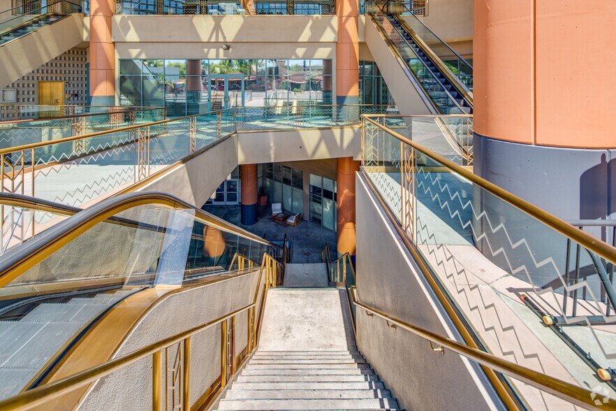 More Photos Of 4301 N Scottsdale Rd, Scottsdale Office For Lease