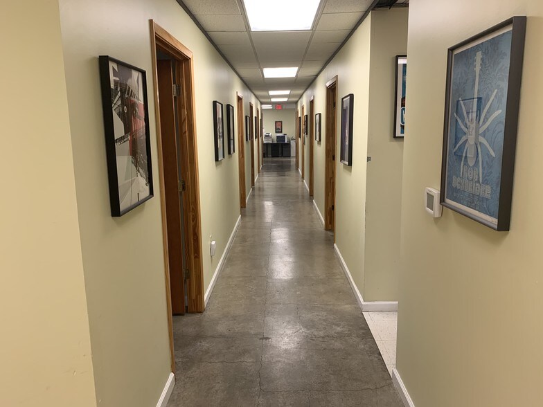 More Photos Of 3200 Steck Ave, Austin Office For Sale