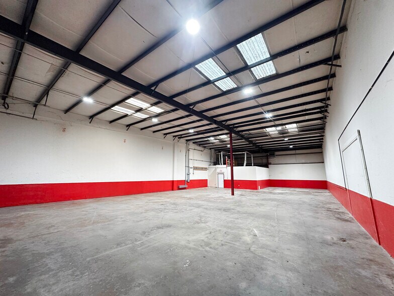 More Photos Of 209 Industrial Park Dr, Cumming Warehouse For Lease