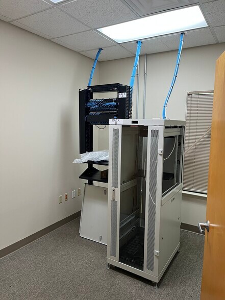 More Photos Of 3956 Sunbeam Rd, Jacksonville Medical For Lease