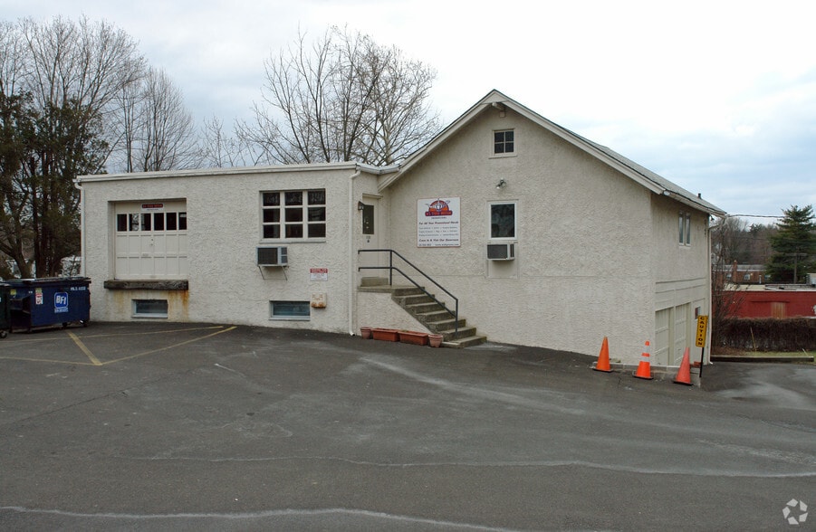 More Photos Of 1120 Bethlehem Pike, Flourtown Light Distribution For Sale