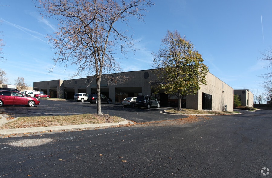 More Photos Of 14631-14651 W 95th St, Lenexa Unknown For Lease