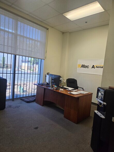 More Photos Of 3464 Webster Ave, Perris Manufacturing For Lease