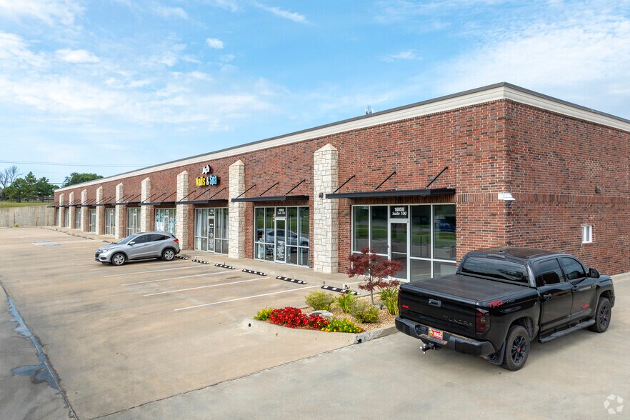 More Photos Of 14060 S Peoria Ave, Glenpool Unknown For Lease