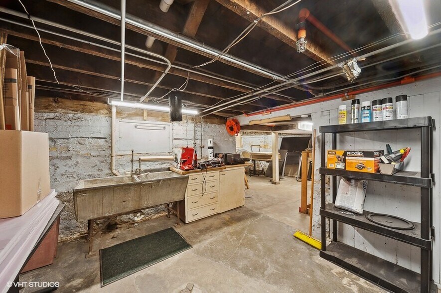 More Photos Of 1891 2nd St, Highland Park Freestanding For Sale