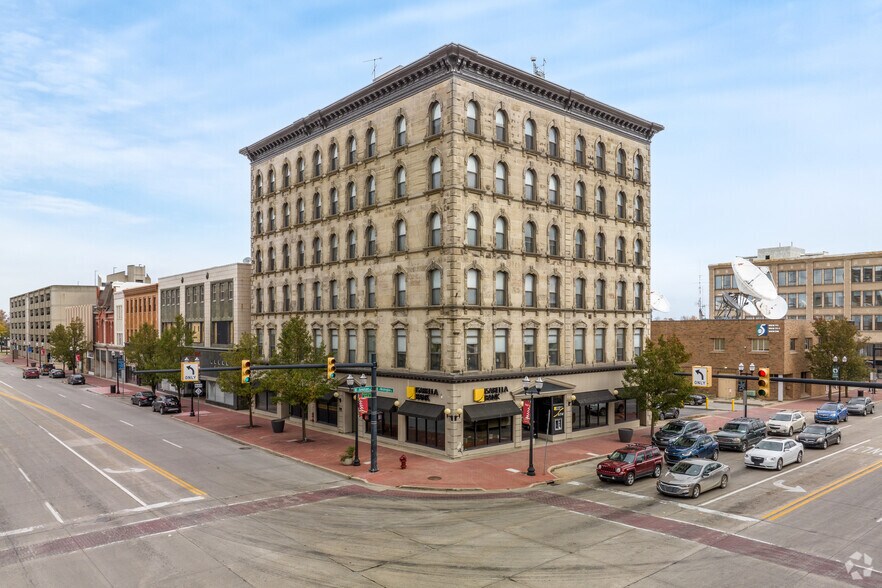 More Photos Of 107 S Washington Ave, Saginaw Apartments For Lease