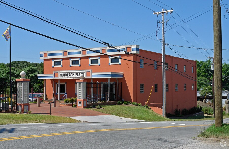 More Photos Of 807 W Ward Ave, High Point Office For Sale