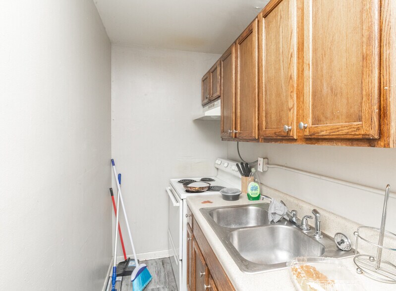 More Photos Of 1806 Meharry Blvd, Nashville Apartments For Sale