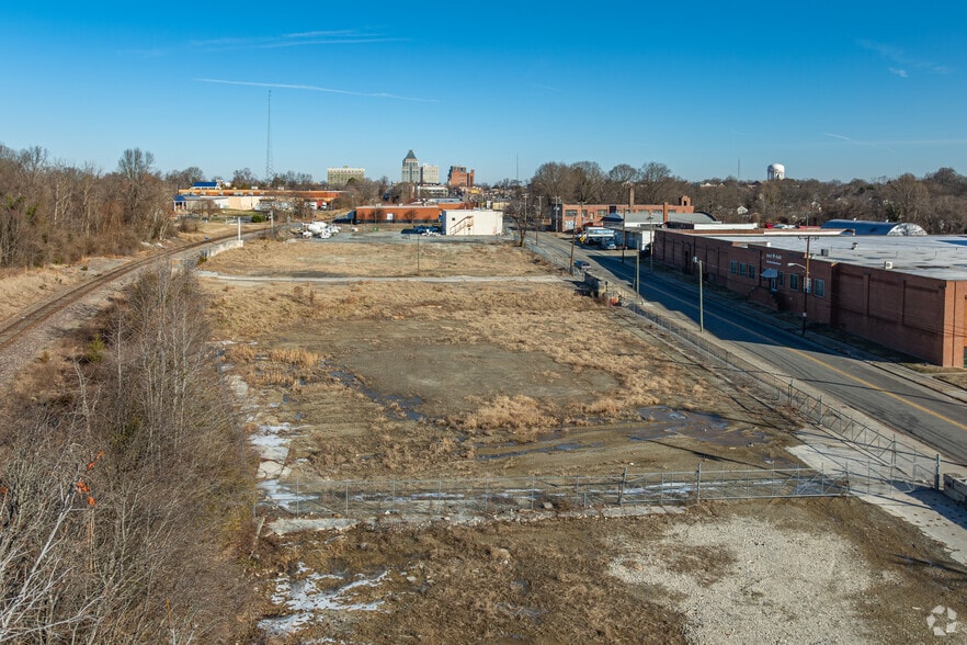 More Photos Of 1100 S Elm St, Greensboro Land For Lease