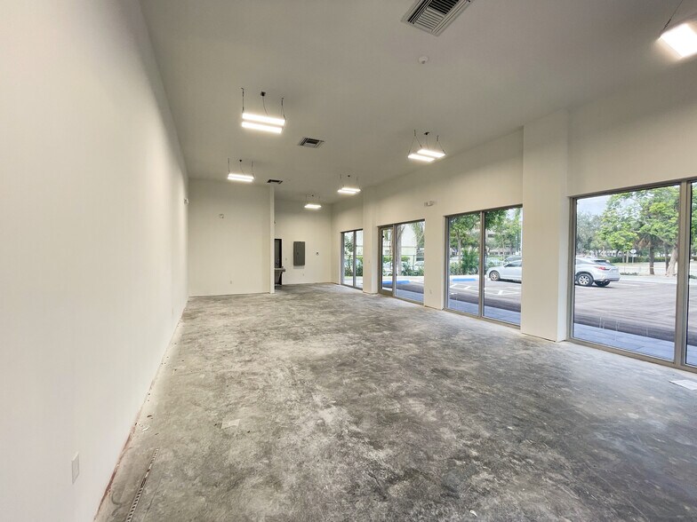 More Photos Of 8205 NW 12th St, Doral Freestanding For Lease