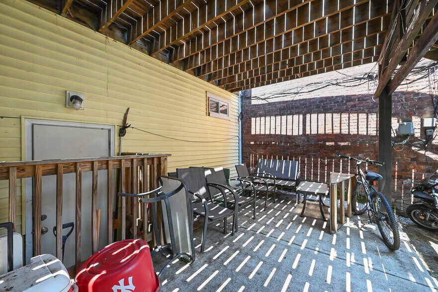 More Photos Of 126 Liberty St, Newburgh Storefront Retail Office For Sale