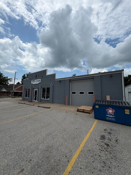 More Photos Of 11806 Main St, Centertown Flex For Sale