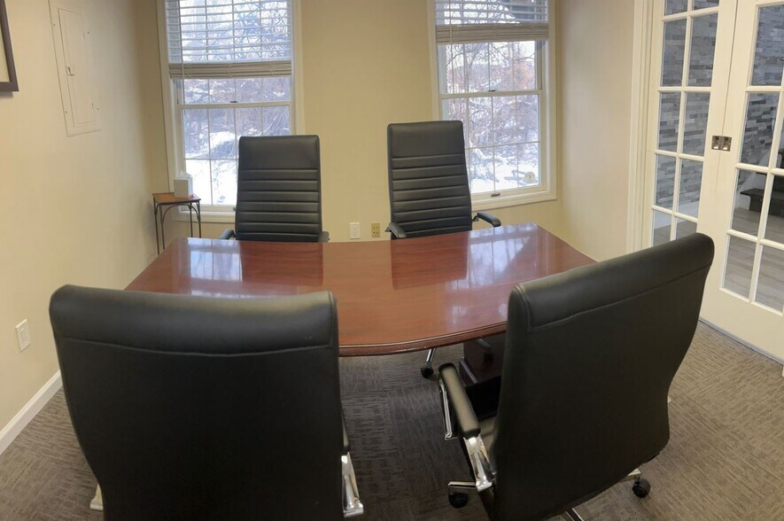 More Photos Of 39 Mill Plain Rd, Danbury Loft Creative Space For Lease