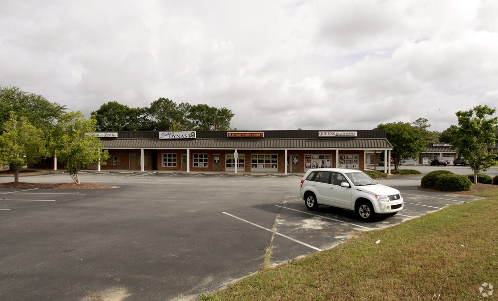 More Photos Of 3316 Ashley Phosphate Rd, North Charleston Freestanding For Lease