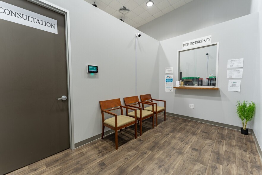 More Photos Of 13462 FM 529 Rd, Houston Light Distribution For Sale