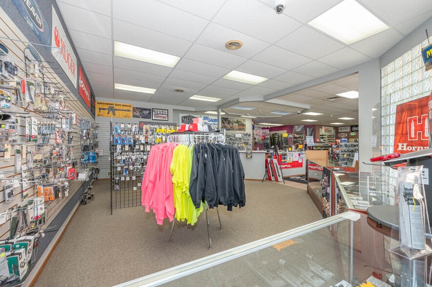 More Photos Of 9074 Market St, North Lima Freestanding For Sale
