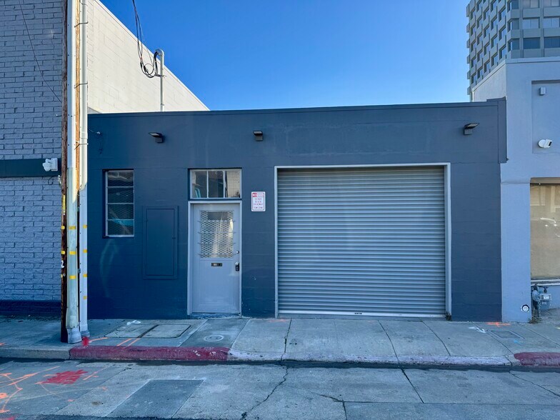 Primary Photo Of 84 E 21st Ave, San Mateo Service For Sale