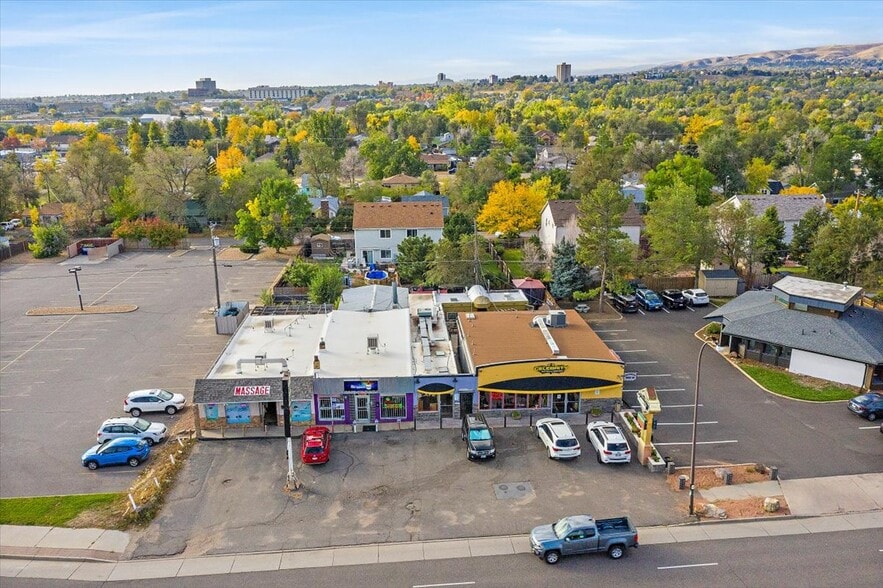 More Photos Of 11712 W Colfax Ave, Lakewood Freestanding For Lease