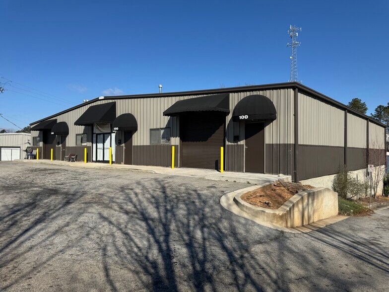 More Photos Of 4566 Lewis Rd, Stone Mountain Light Distribution For Lease