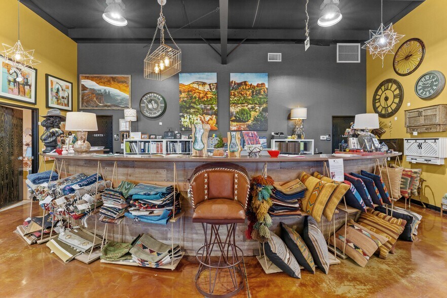 More Photos Of 1120 N Tegner St, Wickenburg Freestanding For Sale