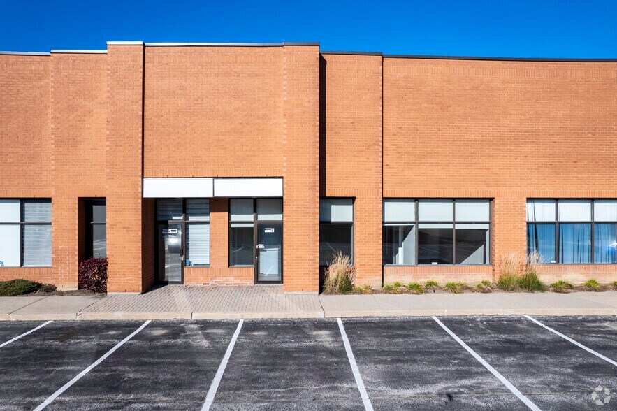 More Photos Of 4090 Ridgeway Dr, Mississauga Light Distribution For Lease