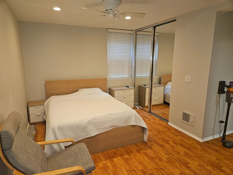 More Photos Of 22 28th Ave, Venice Apartments For Sale