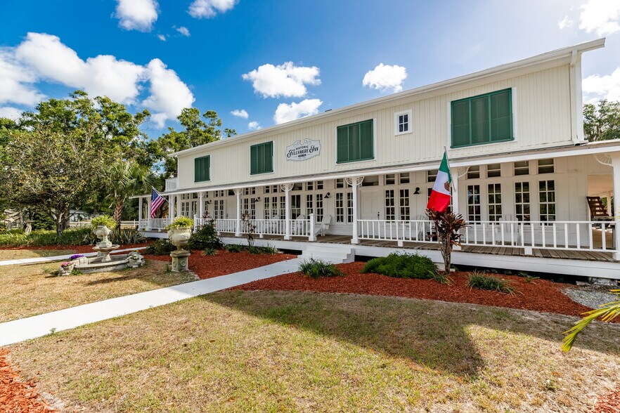 More Photos Of 107 N Broadway St, Fellsmere Hotel For Sale