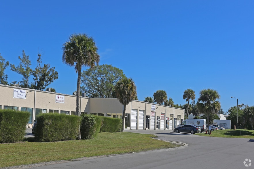Primary Photo Of 8233 Gator Ln, West Palm Beach Warehouse For Lease