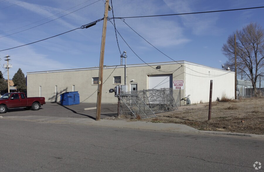 More Photos Of 4900 E 39th Ave, Denver Light Distribution For Sale