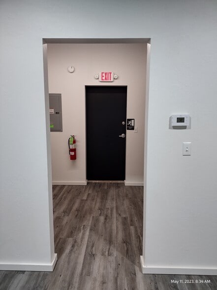 More Photos Of 17860 MacArthur Park Rd, Edmond Flex For Sale