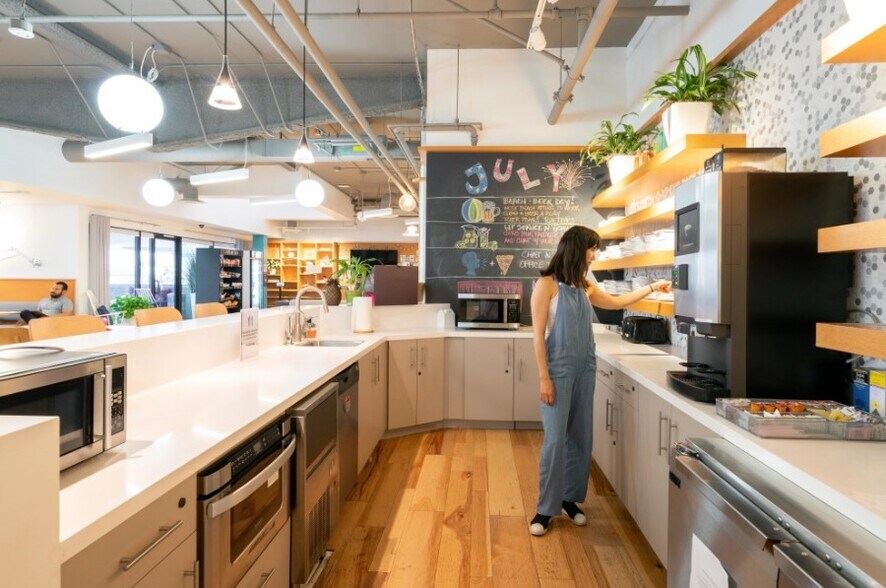 More Photos Of 145 S Fairfax Ave, Los Angeles Coworking Space