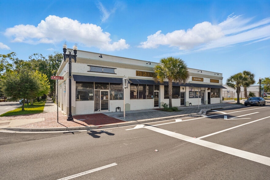 More Photos Of 1300-1310 N Main St, Jacksonville Storefront For Lease