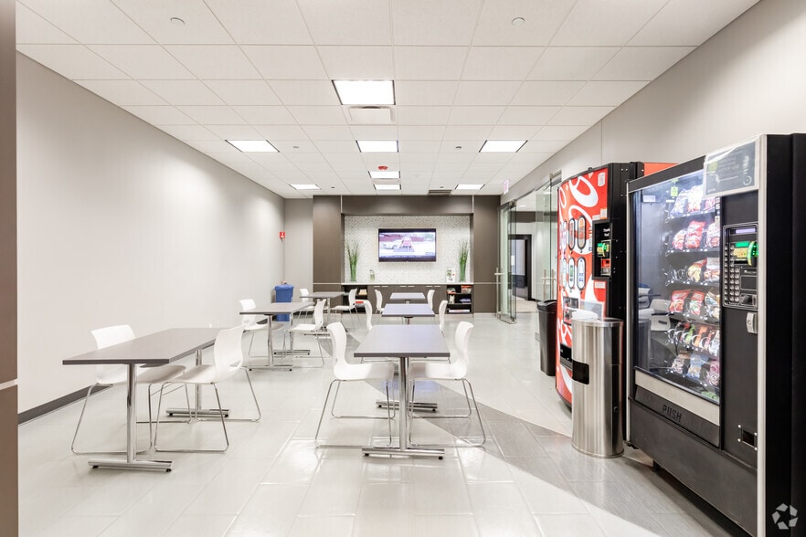 More Photos Of 1100 E Warrenville Rd, Naperville Unknown For Lease