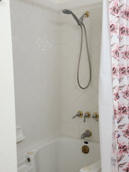 More Photos Of 15507 County Road 10, Fort Lupton Flex For Lease