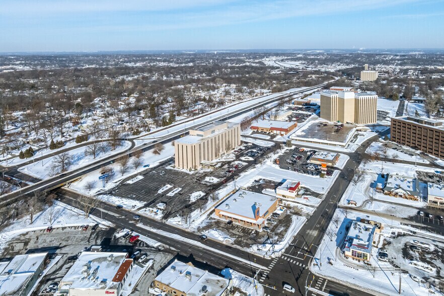 More Photos Of 5800 Foxridge Dr, Mission Office For Lease