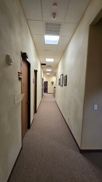 More Photos Of 11706 Fallbrook Dr, Houston Medical For Sale