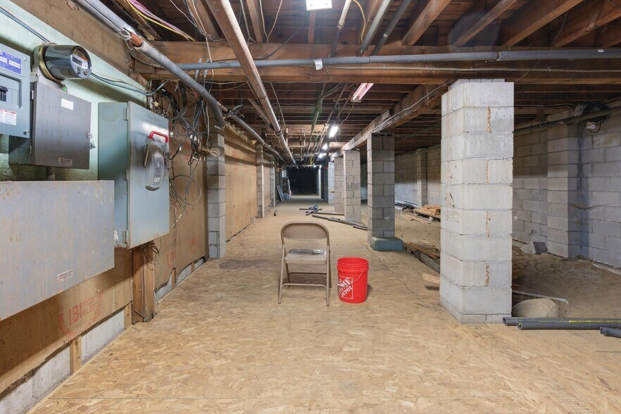 More Photos Of 2999 State Route 8, North Creek Hotel For Sale